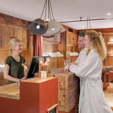 Отель Hotel Oberstdorf Оберстдорф